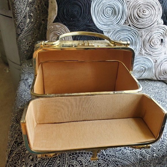 Vintage Gold Train Case - Picture 5 of 11